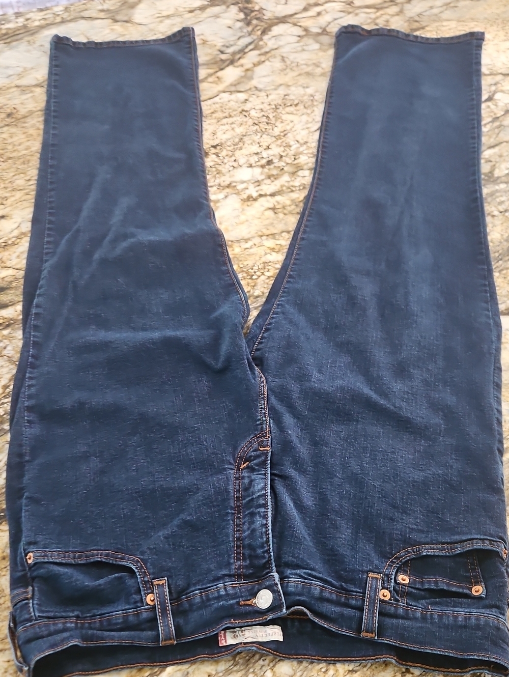 Levis 512 Slimming Women's Dark Jeans. Size 16M Inseam 31" Rise 11.5"